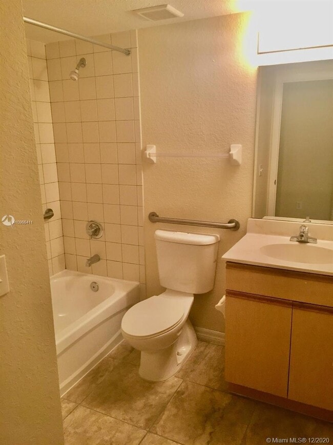 Building Photo - 1551 NW 36th St