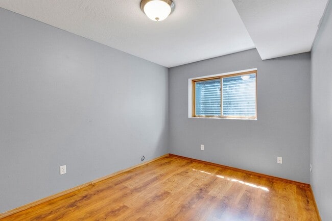 Building Photo - Single Family Home in LOLO, 4 bed / 3 bath...