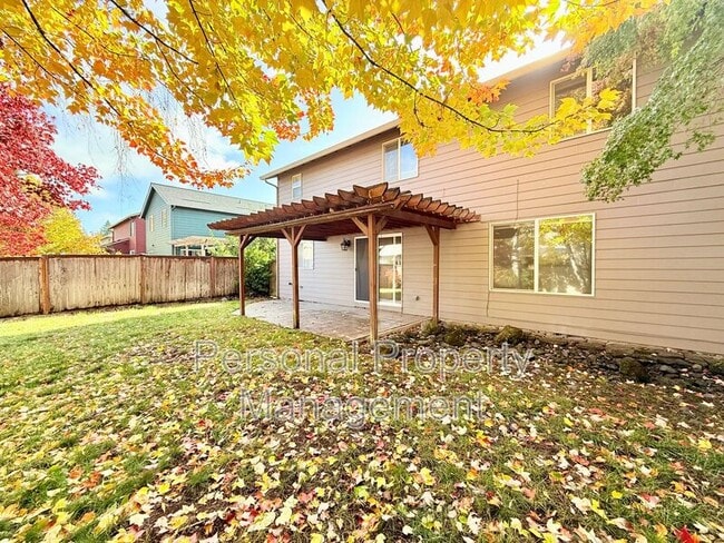 Building Photo - 2312 NE 106th St