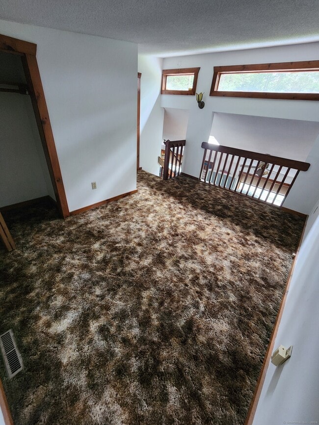 Building Photo - 192 Laurel Hill Dr