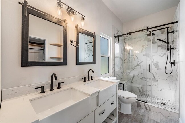 Building Photo - 714 Satin Leaf Ave