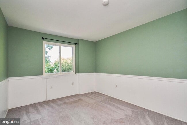 Building Photo - 8076 St Annes Ct