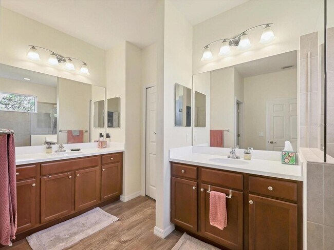 Building Photo - 1041 Buttercup Glen