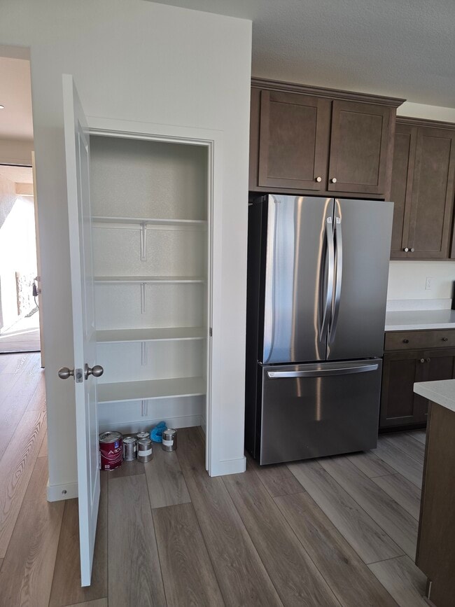 Building Photo - 2142 Hunter Crk Dr