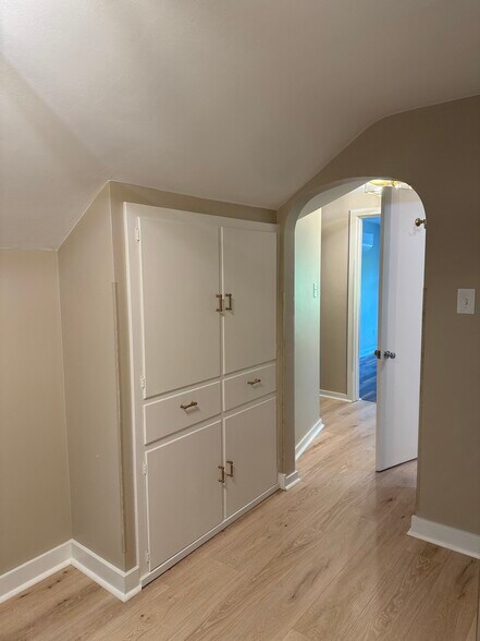 Building Photo - 101 41st St