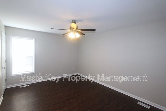Building Photo - 6025 Presentation St
