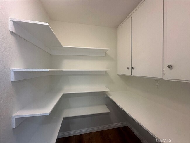 Building Photo - 6171 Winslow Dr