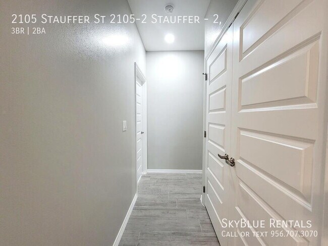 Building Photo - 2105 Stauffers St