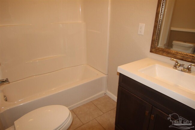 Building Photo - 4639 Santa Rosa Dr