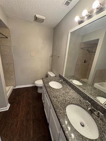 Building Photo - 605 Mack Dr