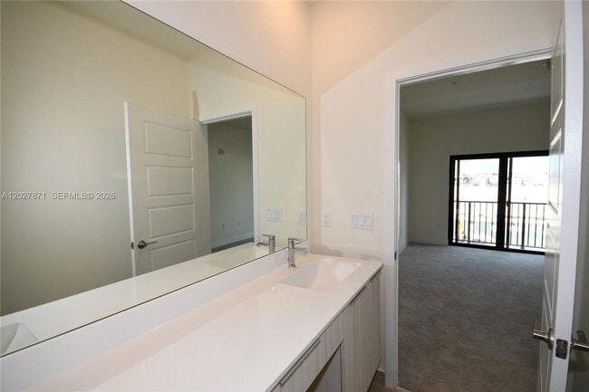 Building Photo - 4700 NW 84th Ave