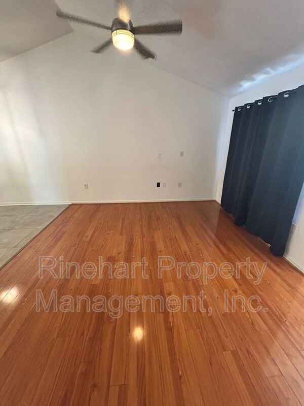 Building Photo - 409 Lexie Ln