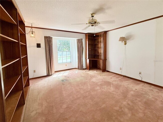 Building Photo - 124 Estates Cir