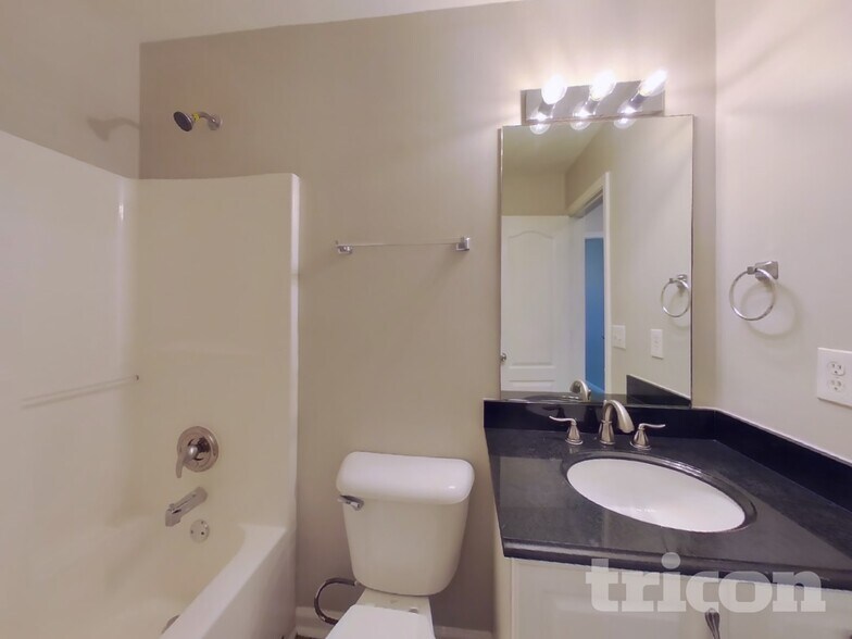 Building Photo - 38 Stonemont Ct