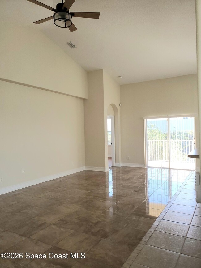 Building Photo - 1045 Venetian Dr