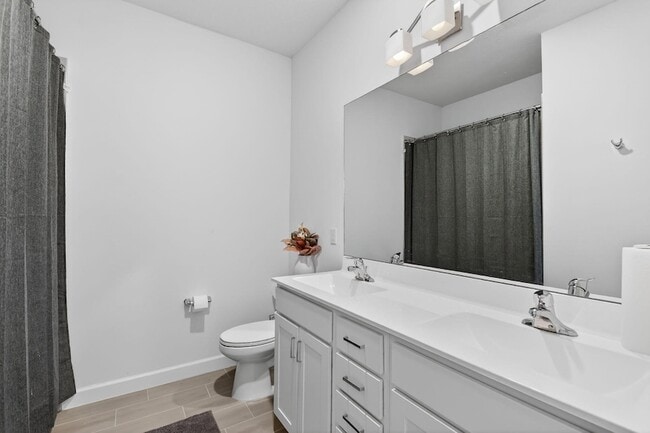 Building Photo - 4790 Navali Dr