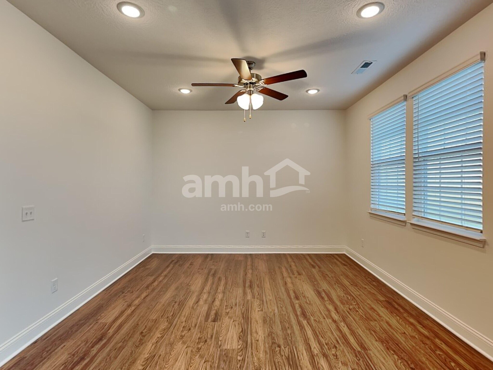 Building Photo - 8292 Northpoint Dr