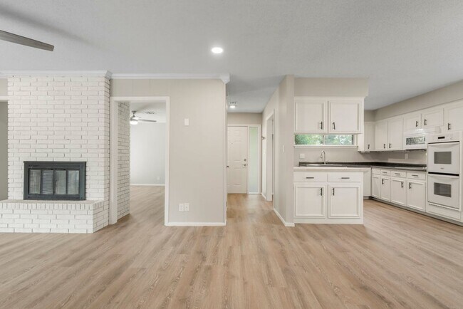 Building Photo - 8340 E 23rd St