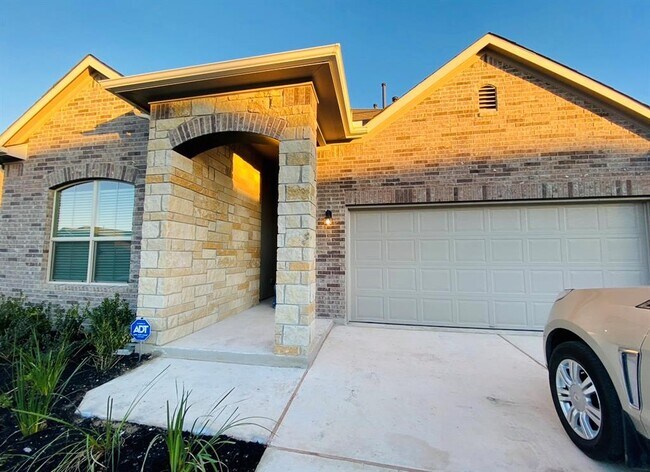 Building Photo - 18321 Anicio Gallo Dr