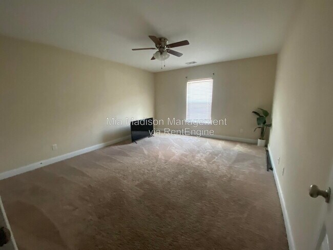Building Photo - 25 Abaco Ct