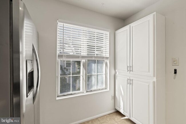 Building Photo - 5508 Albridge Way