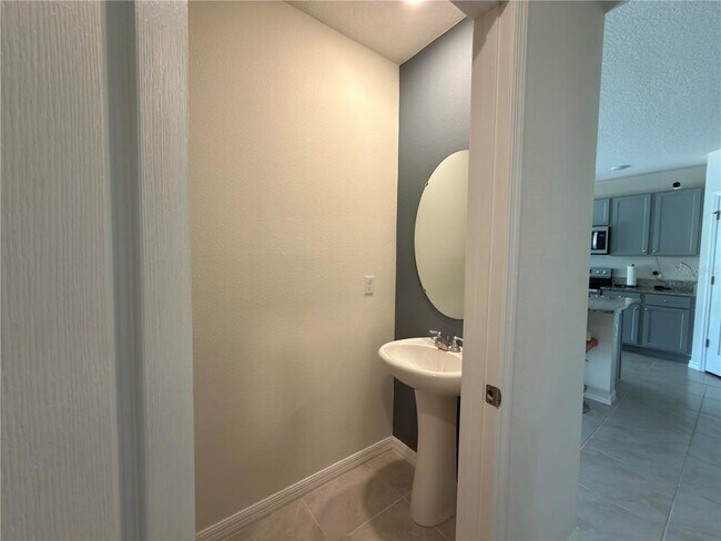 Building Photo - 9004 Tuscan Cypress St