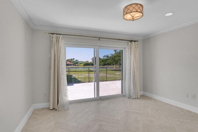 Building Photo - 8631 Steeplechase Dr