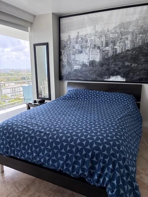 Building Photo - 2025 Brickell Ave