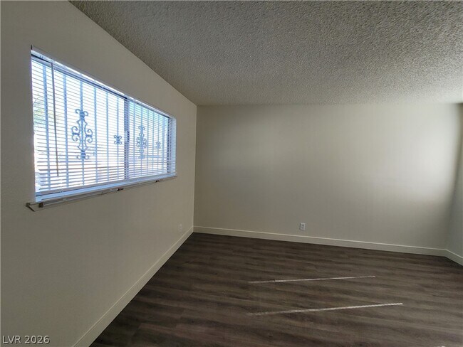 Building Photo - 3364 Royce Ct