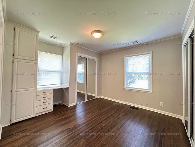 Building Photo - FOR LEASE | Mid-town Tulsa | 3 Bed, 2 Bath...