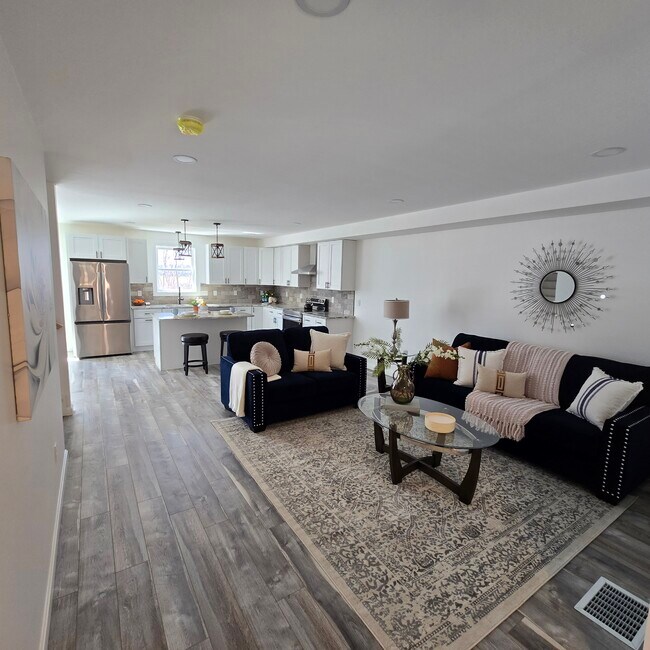 Building Photo - 438-440 Granite St.