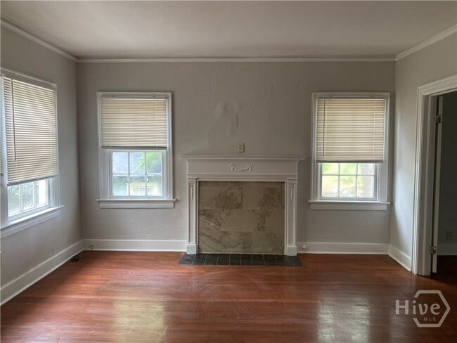 Building Photo - 1418 E 42nd St