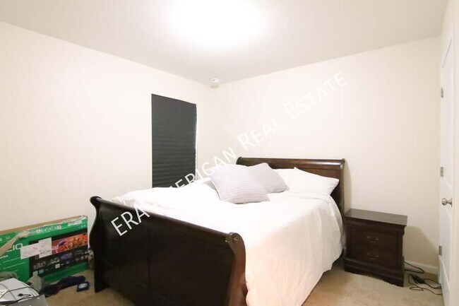 Building Photo - 808 Moorhen Wy