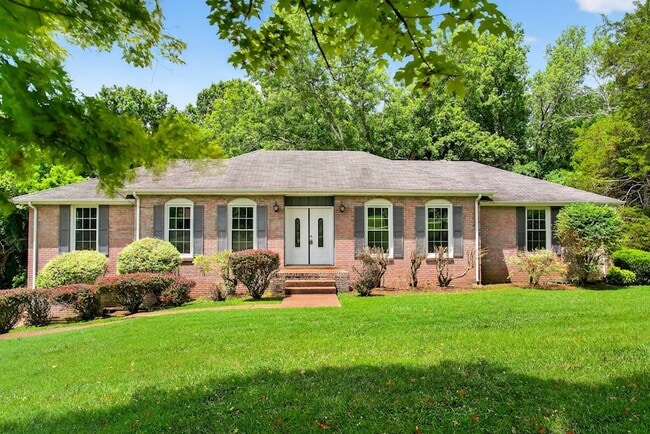 Building Photo - 121 Caldwell Dr