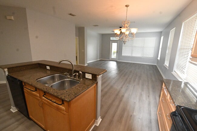 Building Photo - 12921 Cragside Ln