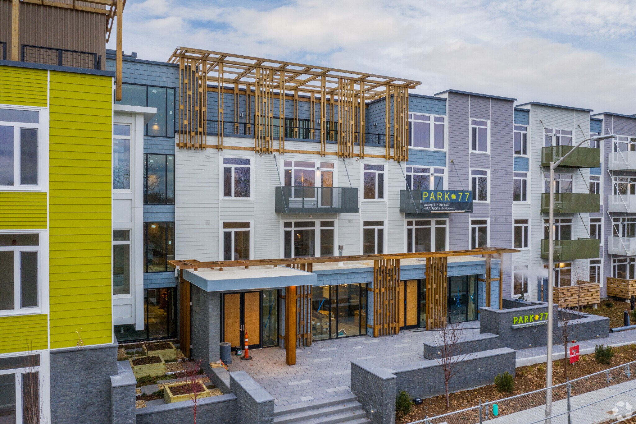 Building Photo - 77 New St