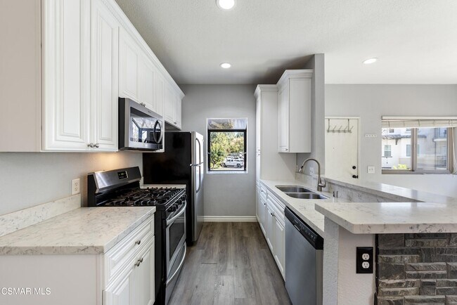 Building Photo - 152 Maegan Pl