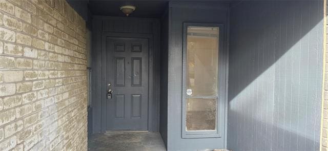 Building Photo - 713 Via Avenida