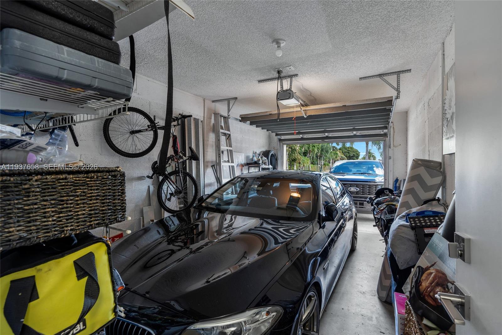 Building Photo - 4055 Eastridge Dr