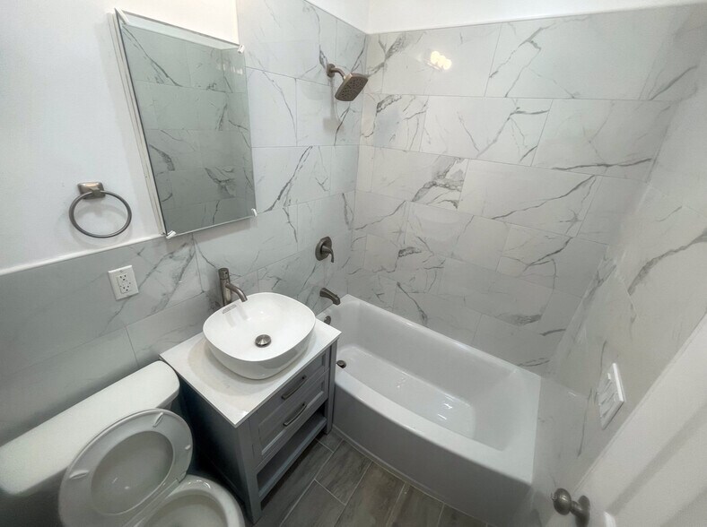 Building Photo - 213 Martin Luther King Jr Dr