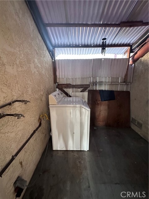 Building Photo - 13843 Los Angeles St