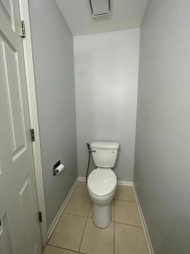 Building Photo - 1133 Cambria Ln N