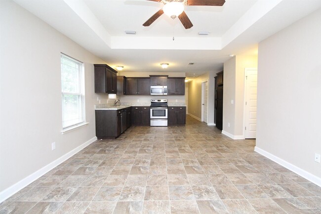 Building Photo - 6016 Damara Ln