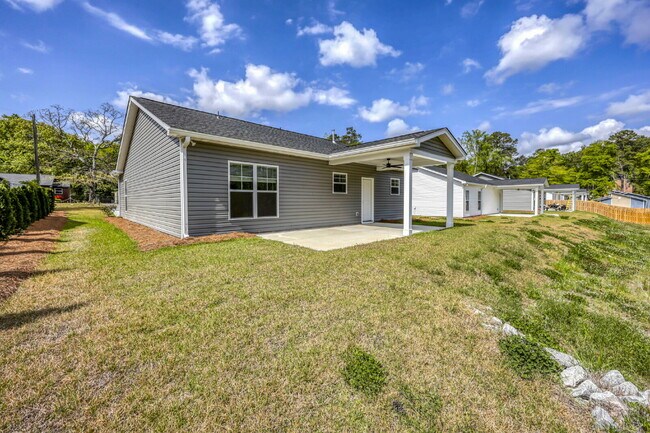 Building Photo - Brand-New 4BR Home in Prime Columbia Location!