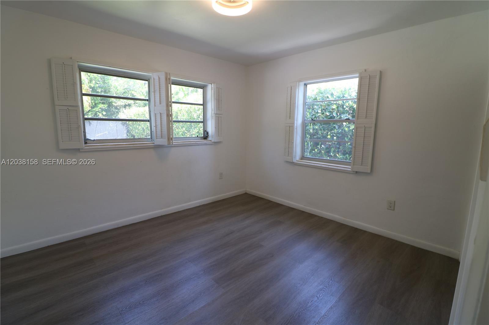 Building Photo - 8025 SW 62nd Pl