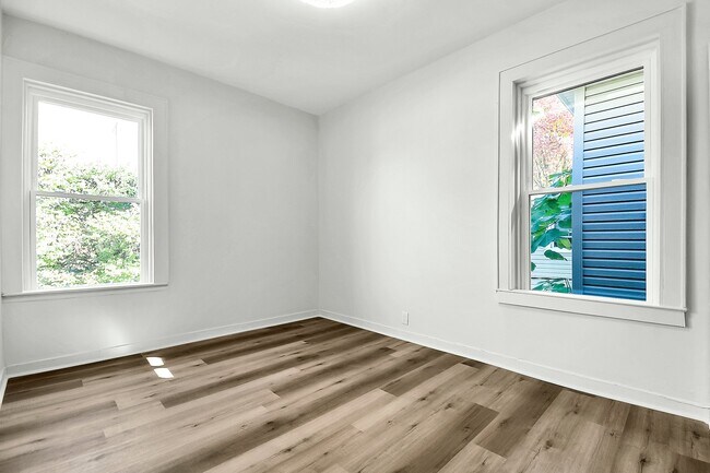 Building Photo - 1202-1204 Franklin Ave