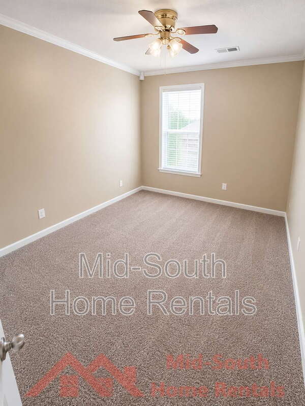 Building Photo - 9901 Woodland Bend Dr