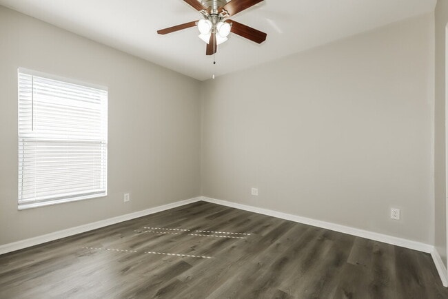 Building Photo - 454 Summer Sails Dr