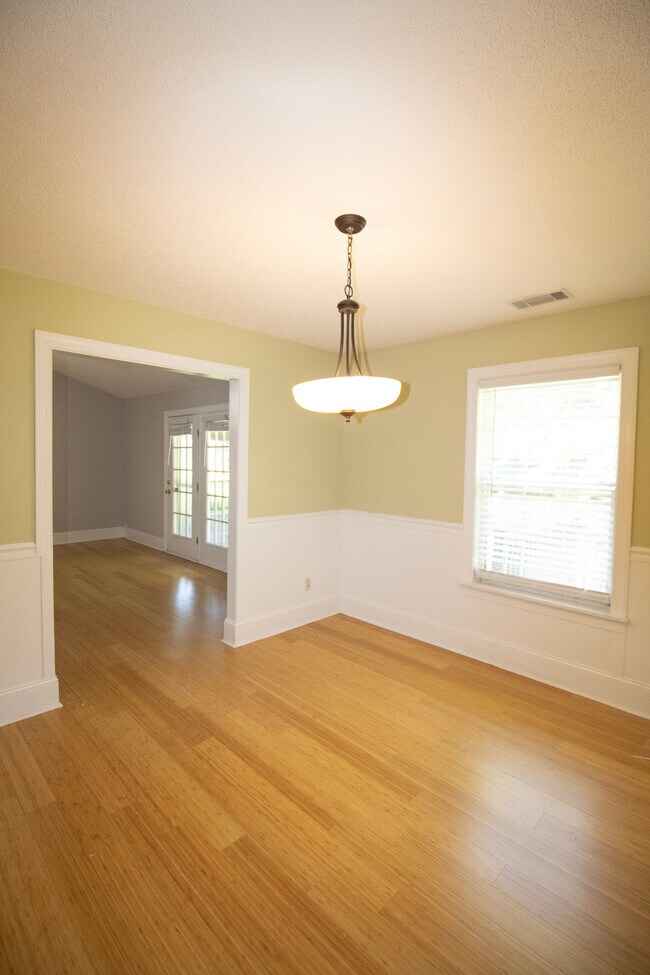 Building Photo - 1103 Wigwam Ct