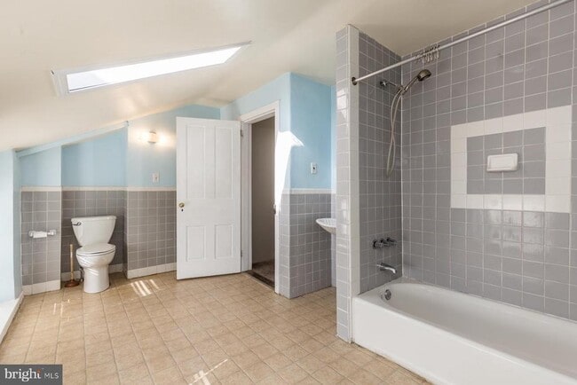 Building Photo - 161 Cotton St